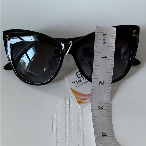 🆕 🆑 SUNGLASSES - Picture 6 of 8